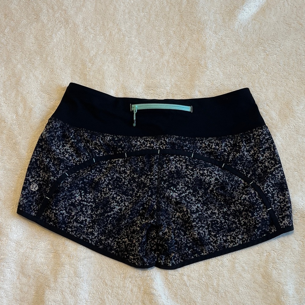 lululemon athletica Black and Mint Athletic Running Shorts Zip Pocket Size 4 - Picture 3 of 3